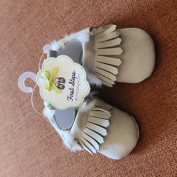 3-6M shoes - Picture 1 of 2